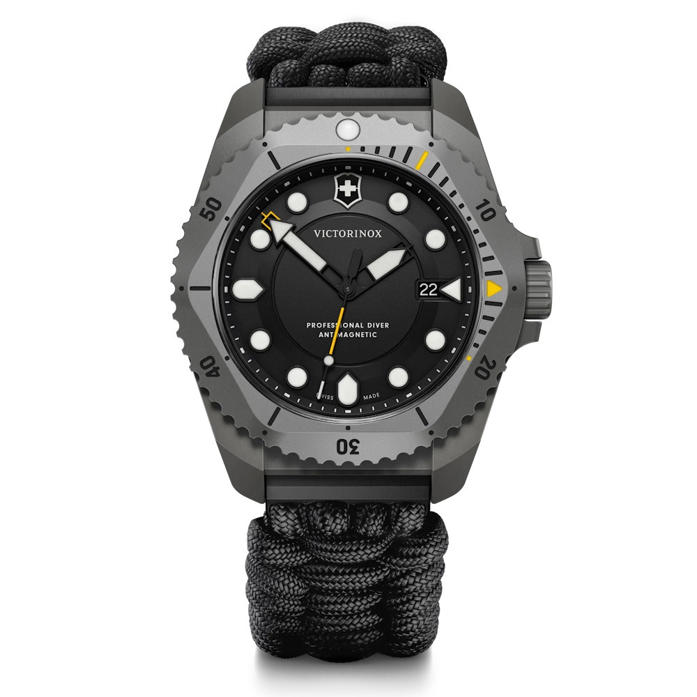 Picture of Victorinox 43mm Dive Pro Quartz Watch with Grey Titanium Case
