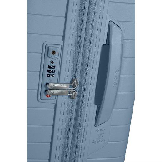 Picture of American Tourister Fast Forward Spinner 78/29 - Steel Blue