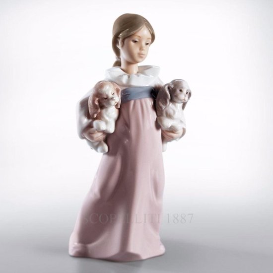Picture of Lladro Arms Full Of Love Figurine