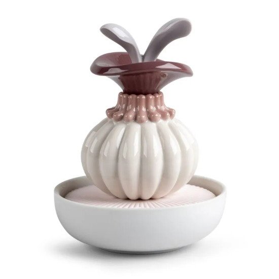 Picture of Lladro Imaginary Flower II Perf Diffuser - Gardens of Valencia
