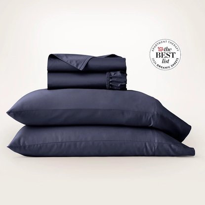 Picture of Boll & Branch Percale Hemmed Sheet Set - Coastal Navy, Queen