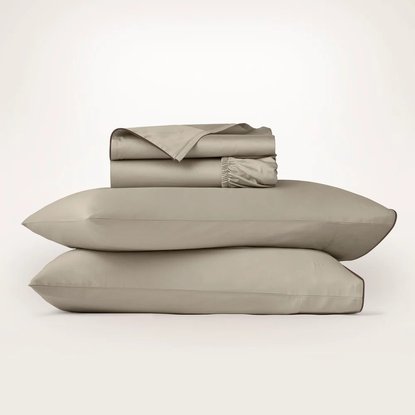 Picture of Boll & Branch Signature Piped Edge Sheet Set - Oak/Wlnt, Queen