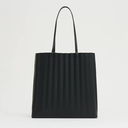 Picture of Mansur Gavriel Large Pleated Filo Tote - Black/Flamma