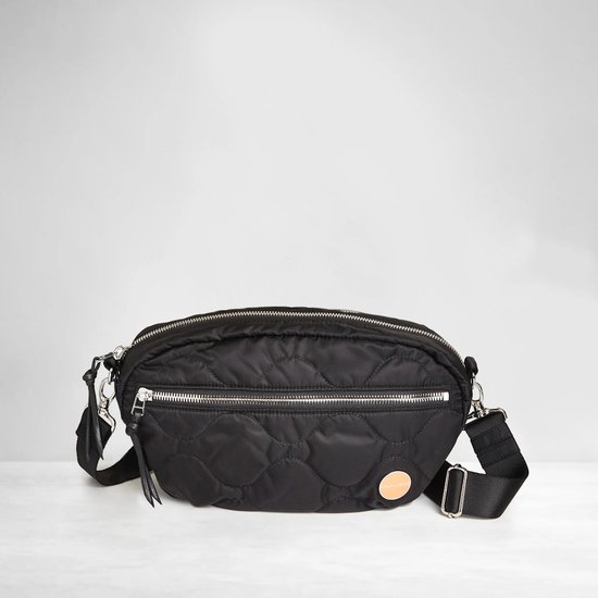 Picture of shortyLOVE Cruiser Medium Quilted Crossbody - Black