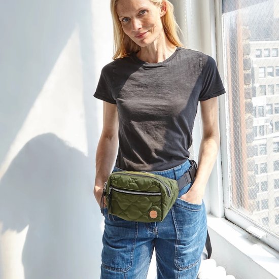 Picture of shortyLOVE Franny Quilted Belt Bag - Sage