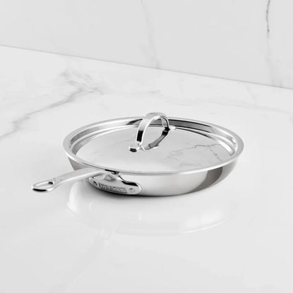 Picture of Hestan Pro Bond Luxe Medium Covered Skillet